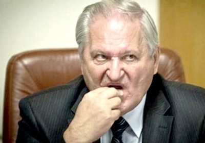 Украл зимние шапки мужские – сделал карьеру в политике