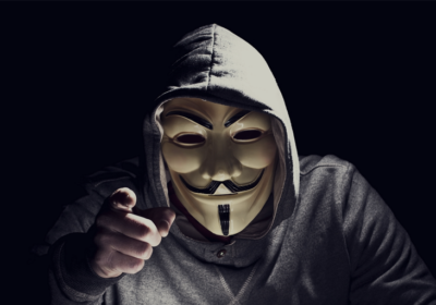 Зачем хакеру маска для лица?