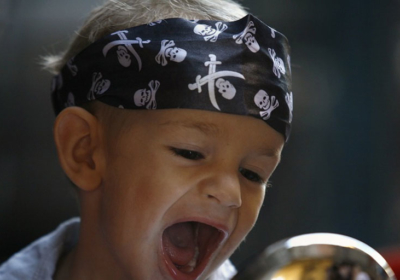 Как завязать бандану на шее, чтоб коллеги не считали тебя хиппи