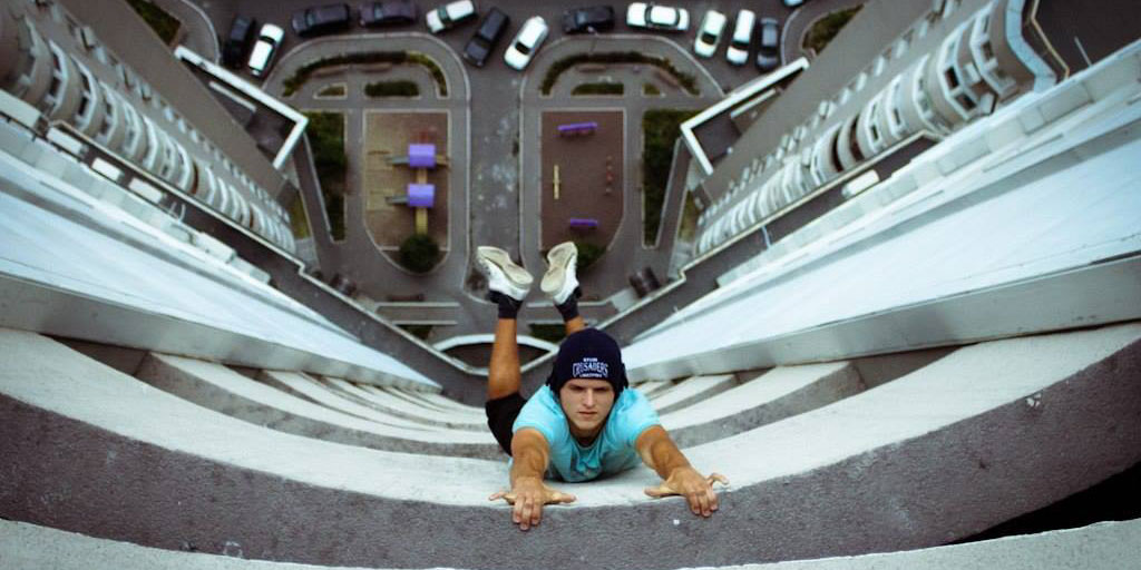 7 экстрим подвигов Mustang Wanted